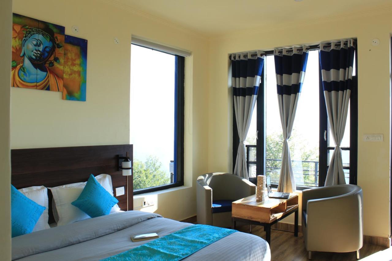 הוסטל מקלוד גאנג' Shalom Backpackers Dharamkot Mcleodganj מראה חיצוני תמונה