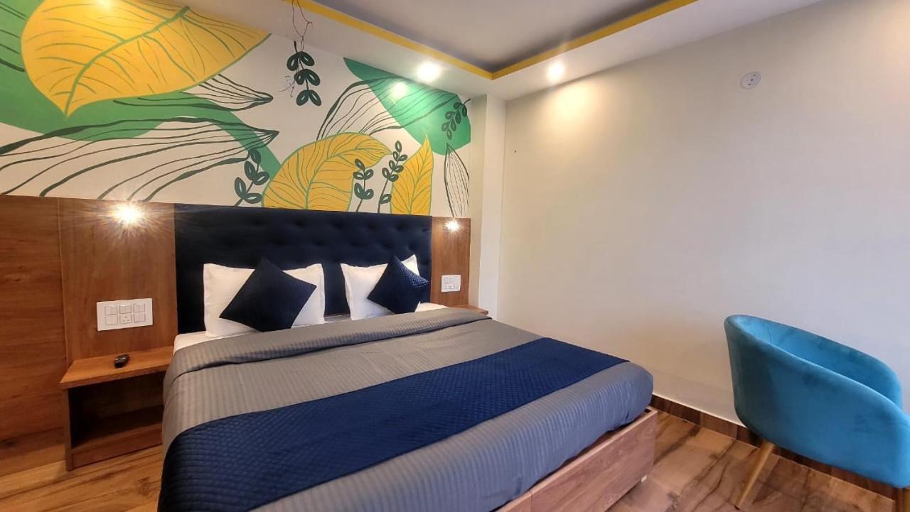 הוסטל מקלוד גאנג' Shalom Backpackers Dharamkot Mcleodganj מראה חיצוני תמונה