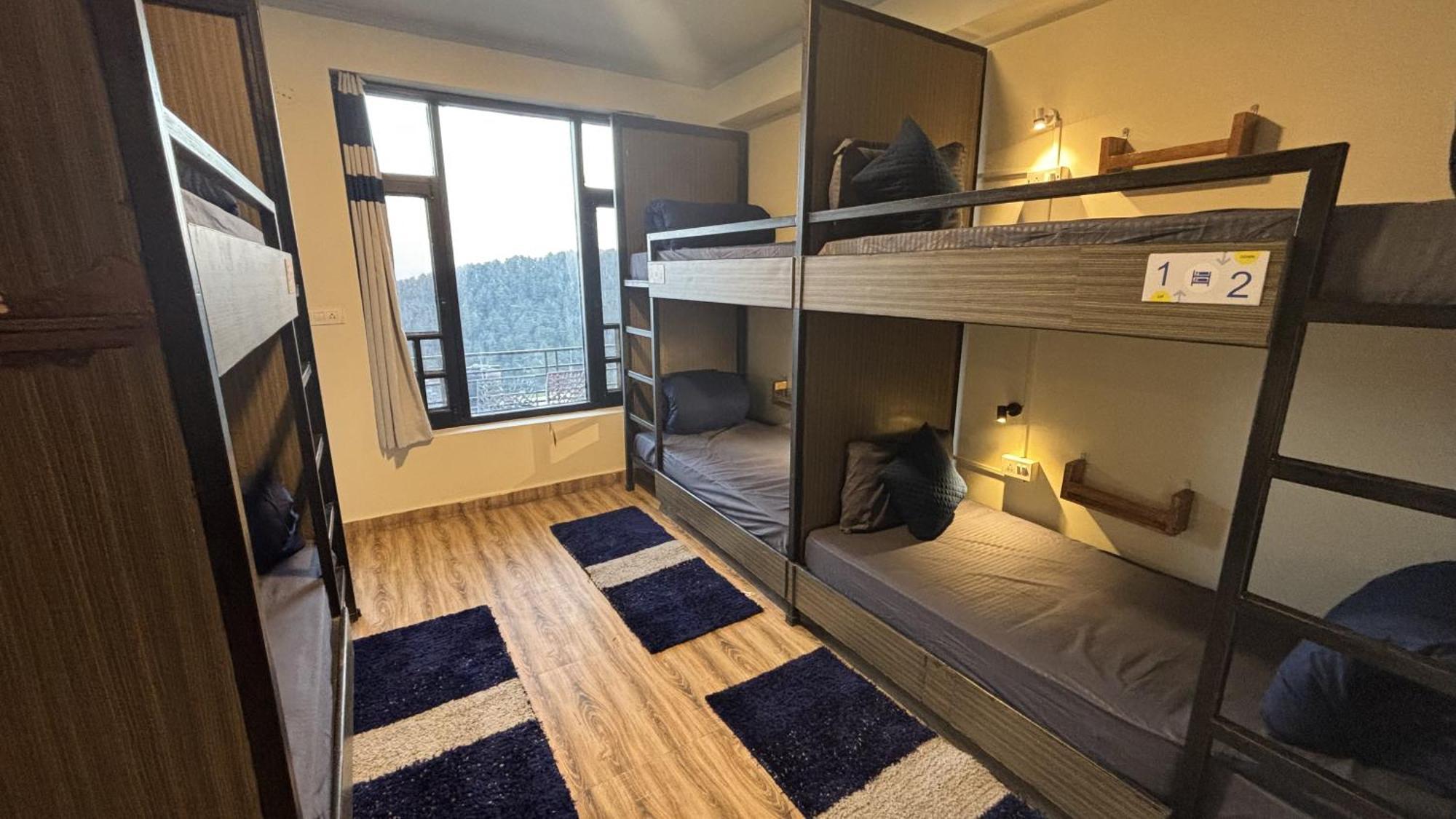 הוסטל מקלוד גאנג' Shalom Backpackers Dharamkot Mcleodganj מראה חיצוני תמונה